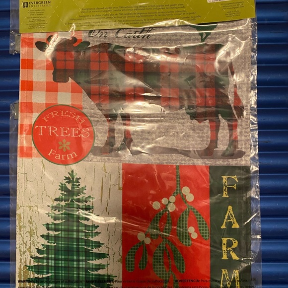 CHRISTMAS Red Truck Chicken Festive Farmhouse Yard flag Evergreen 12X18" Garden - Picture 2 of 2